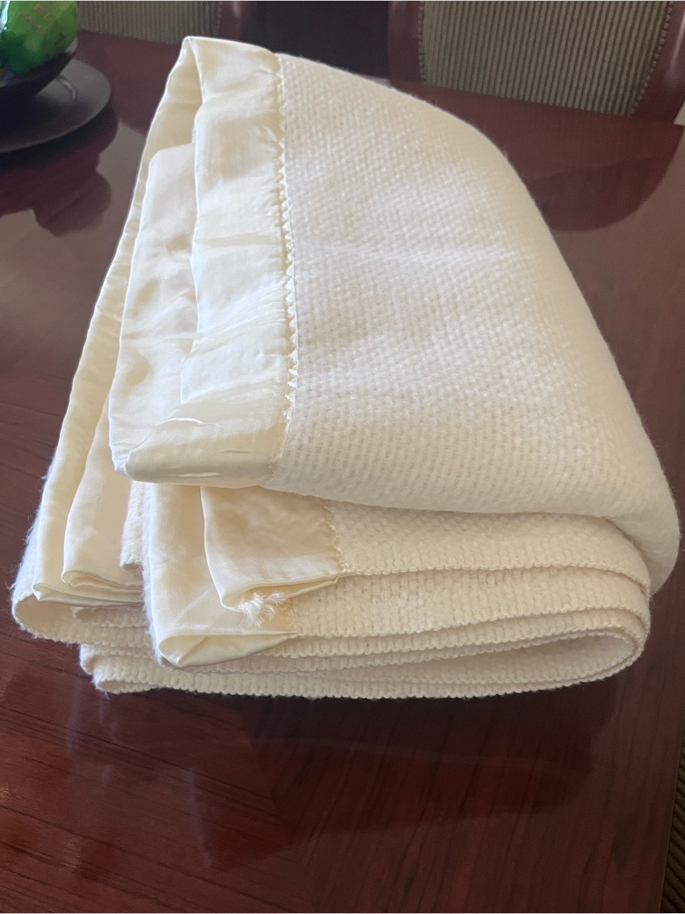Luxury Cream Waffle Weave Blanket - Soft Home Bedding